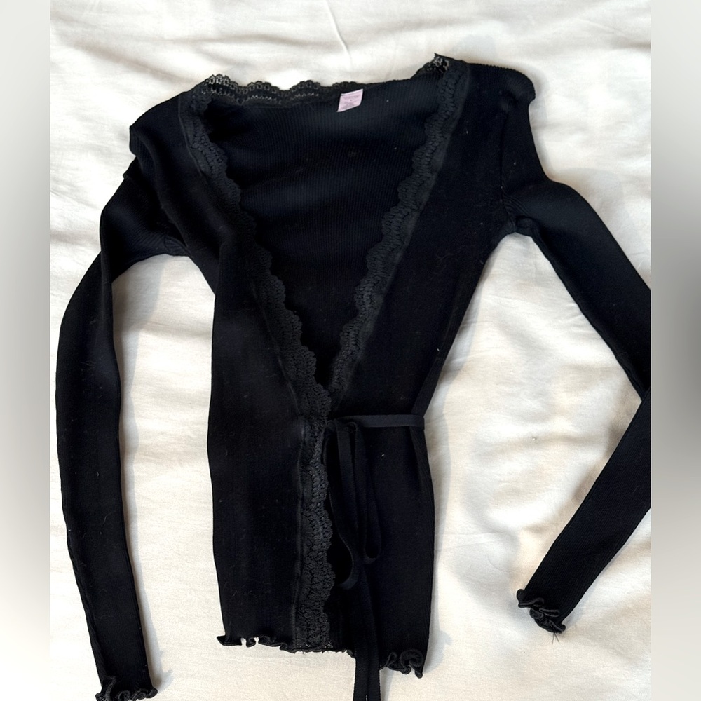Calypso Black Wrap top